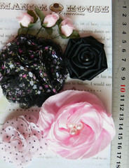 PINK & BLACK Mix Rose Buds Floral & Spot Organza 7 Flower Pk 15-70mm Manor House