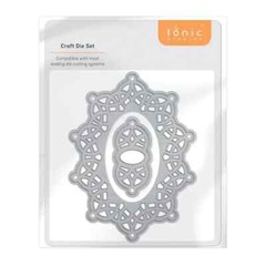 #4692 e – TONIC STUDIOS METAL CUTTING DIE – GOTHIC OVAL DIE