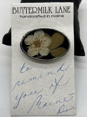 Vintage BUTTERMILK LANE Real Pressed Flower NIB Pin Silver Brooch – 1″ x 1/2″