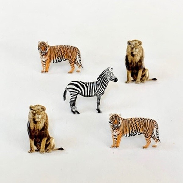 SAFARI SCRAPBOOKING DECORATIVE BRADS EYELET OUTLET 8 PCS 3 DESIGNS