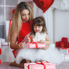 872 Pcs Valentines Heart Stickers, 3 Sizes 5 Colors Self-Adhesive Glitter Foam H