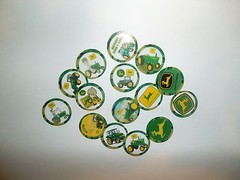 Pre Cut One Inch GREEN AND YELLOW TRACTORS Bottle Cap Images! FREE SHIP