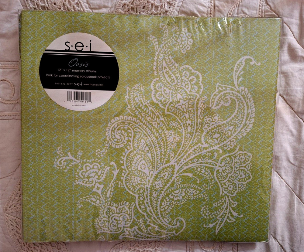 Scrapbook Album by SEI Oasis 12 x 12 Green with Jacobean Pattern 20 Pages NEW