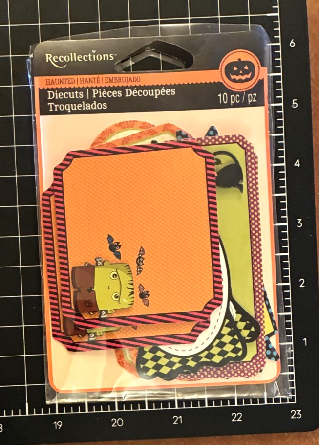 Recollections HALLOWEEN HAUNTED Die-Cuts Labels, Glitter Edge Chalkboard