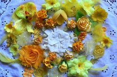 LEMON YELLOW Flower Pack Mix 10-75mm – 55+ flowers Med Mixed brands WMF