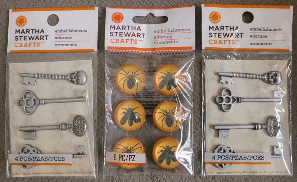 Martha Stewart Crafts Halloween Embellishments – 14 pieces total /561