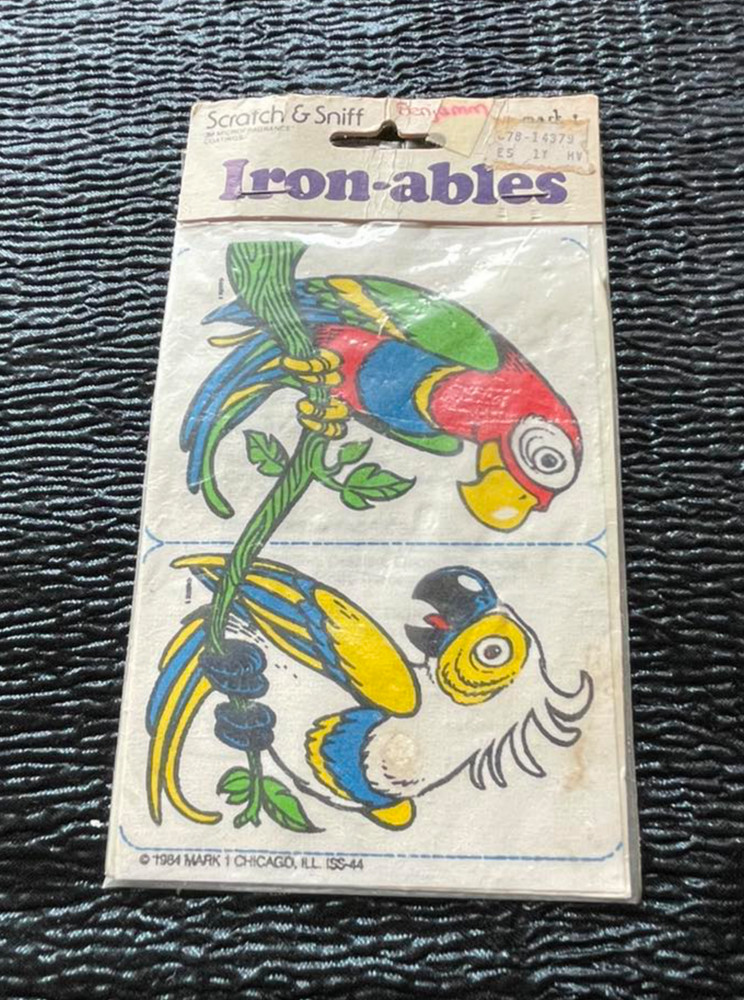 Scratch Sniff 3M IronAbles Iron-On Stickers Patches Parrots Artwork VTG 1984 3M