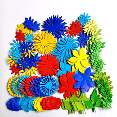 Lot 200 Mixed Flowers & Leaves Die Cuts, Scrapbook, Embellishments Greeting Card
