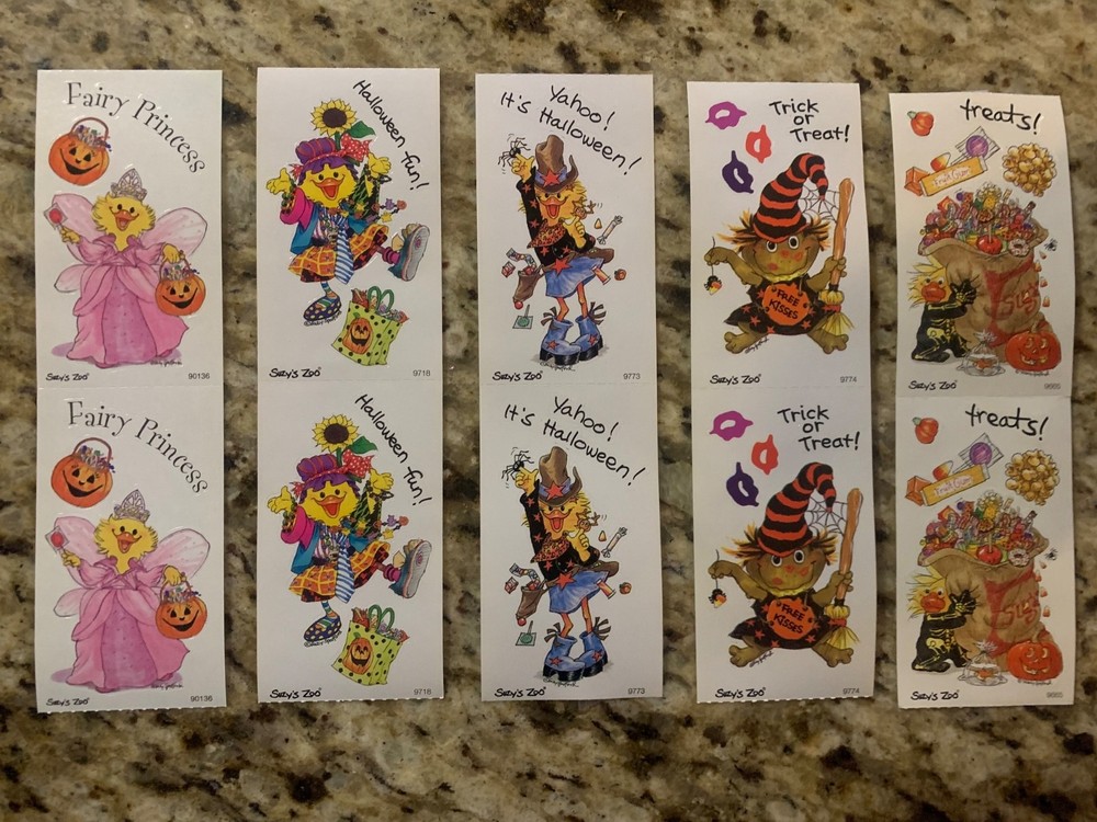 Suzy’s Zoo stickers: 10 modules of Happy Halloween .