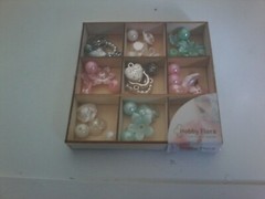 BOX WITH EMBELISHMENTS FOR SCRAPBOOKING/ MIX (C)