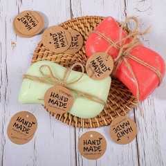 200Pcs Handmade Tags, Brown Paper Gift Labels with Twine String 1.2” round for H
