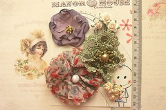 RED GREEN PLUM & CREAM 9 Flowers & Roses 7 Styles PAPER & SILK 15-70mm VA5