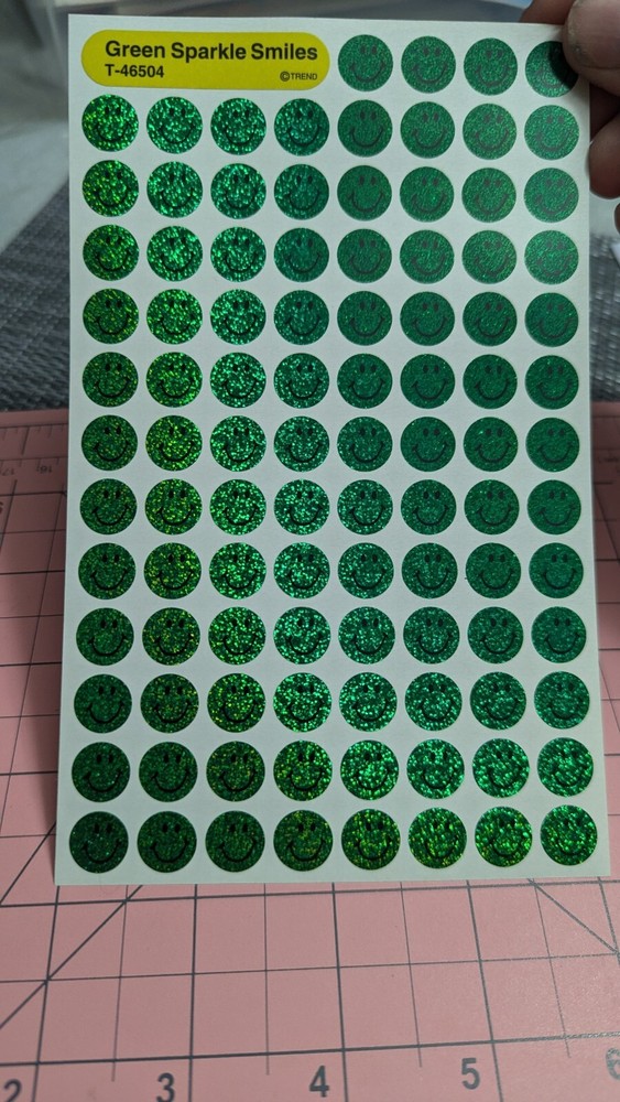 Vintage Trend Green Sparkle Smiles T-46504 1 Sheet