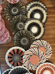 ANNA GRIFFIN Assorted Paper Rosettes Embellishments Christmas ++ Lot of 175