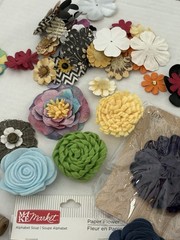 MixCraft Flower Embellishment Lot Paper Felt Fabric Crochet Appliques Scrapbook