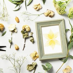 100-Pack Skeleton Leaves, Natural Rubber Leaves Vein[4-6cm, Dark Light Yellow]