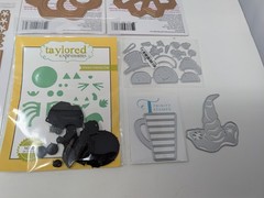 Huge Lot of Metal Die Cuts Crafts Card Making Scrapbook Various Brands Sizes