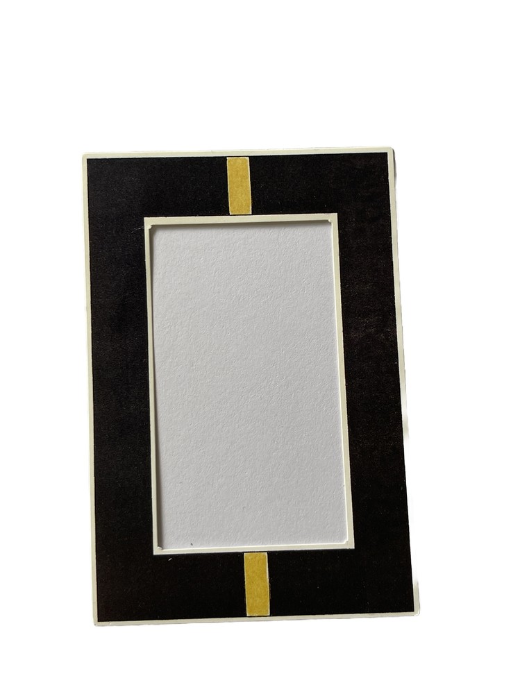 MINI BLACK/YELLOW STRIPE Die-Cut “Frame Ups”FRAME(3-1/4”x 4.5”)My Minds Eye•
