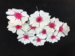 CraftbuddyUS 10 x Lace Fabric Motifs with Pink Heart Flower Center 5cm