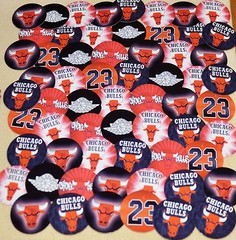 100- 1″ PRECUT «CHICAGO BULLS» Bottlecap images