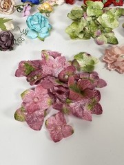 Lot of Loose Artificial Flowers Various Crafting, Card Making, Sewing, Scrapbook