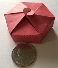 SMALL GIFT BOX Die-Cuts(3pc)Approx.2″In Diameter•Christmas•Holiday •Candy•Party•