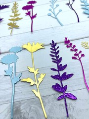 Die Cuts Medium WildFlowers 18 Pieces Cardstock Style A