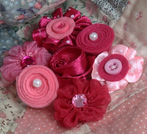 FABRIC Mini Flowers PINK Mix – 9 per Pk Mixed Styles 20-25mm Expressions Pet GB