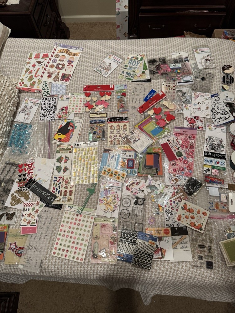 Large lot – Scrapbooking Supplies