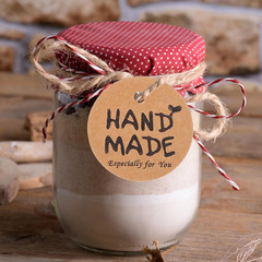 200Pcs Handmade Tags, Brown Paper Gift Labels with Twine String 1.2” round for H