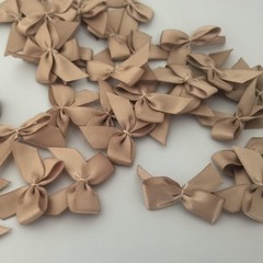 50pcs 1.2-Inch Mini Bows for Crafts Satin Ribbon Bows in Khaki Color Gift Appliq