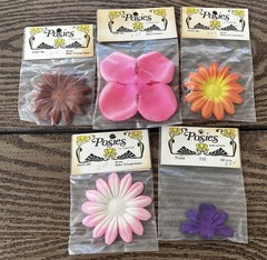 Vintage Lot 14 Pkgs Of Posies & Pretty Petals Flowers Scrapbooking Card Making