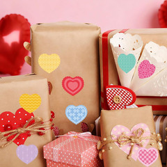 500 PCS Heart Stickers Roll, 8 Colors Self-Adhesive Writable Heart Labels Easter