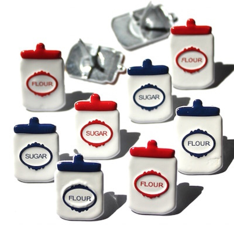 CANISTER SCRAPBOOKING DECORATIVE BRADS EYELET OUTLET 8 PCS