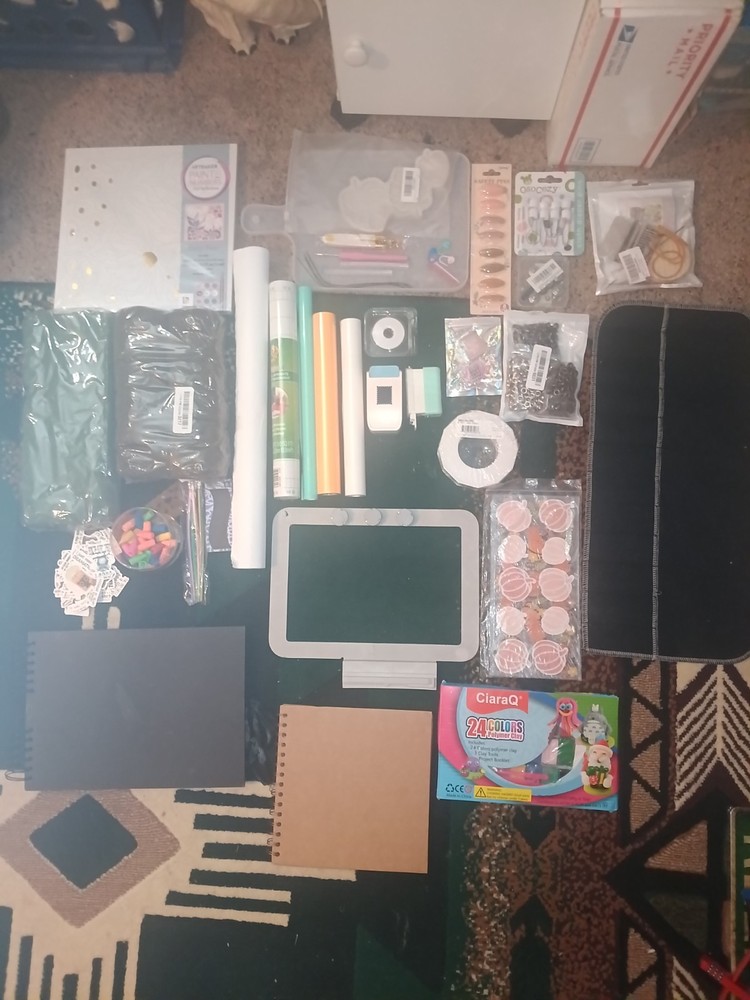 Ultimate Craft Supply Bundle – Clay, Vinyl Rolls, Sketch / Scrap Books & More!