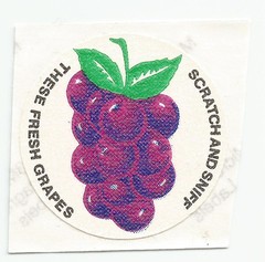 Vintage: 3M Scratch & Sniff Sticker – FRESH GRAPES