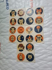 20 Lot Super Rare Vintage Antiques? Round Stickers Animals Fairs Moon Sun Odd