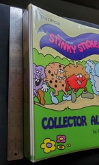 Vintage Trend Scratch n’ Sniff Sticker Collector’s Album Three Ring Binder