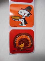 PEANUTS THANKSGIVING Snoopy Woodstock 100 Stickers Roll 1.5 x 1.5″each