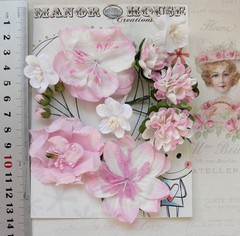 SOFT PINK & WHITE – 9 Flowers & 5 Rose Buds 6 Styles = PAPER Flowers 5-55mm VB4