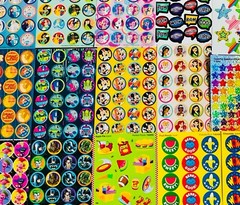 399 Sticker SCRATCH N SNIFF STINKY STICKERS SCENTED FUN CUTE EASTER THEMES