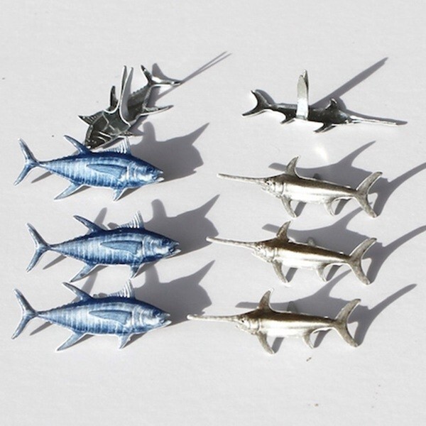 FISH SCRAPBOOKING DECORATIVE BRADS EYELET OUTLET 8 PCS
