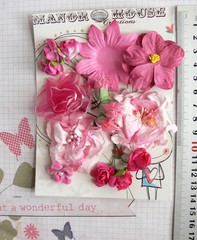 PINK MIXED 5 TONES – 15 Flowers – 9 Styles – PAPER & SILK Flowers 20-55mm HH1
