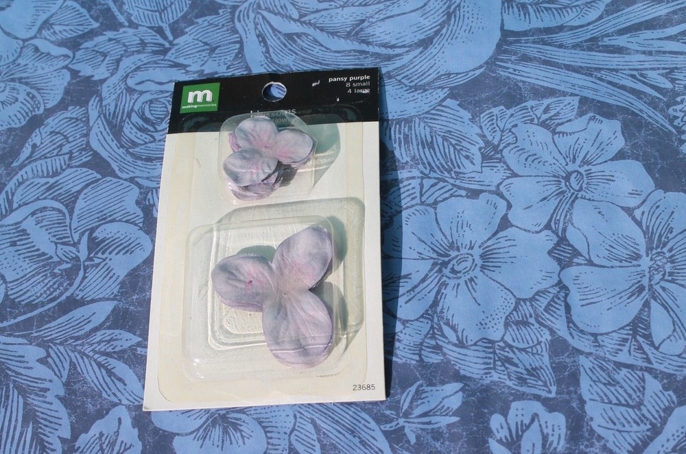 Making Memories Crafting Pansy Blossom Flowers, NIP FREE SHIPPING!