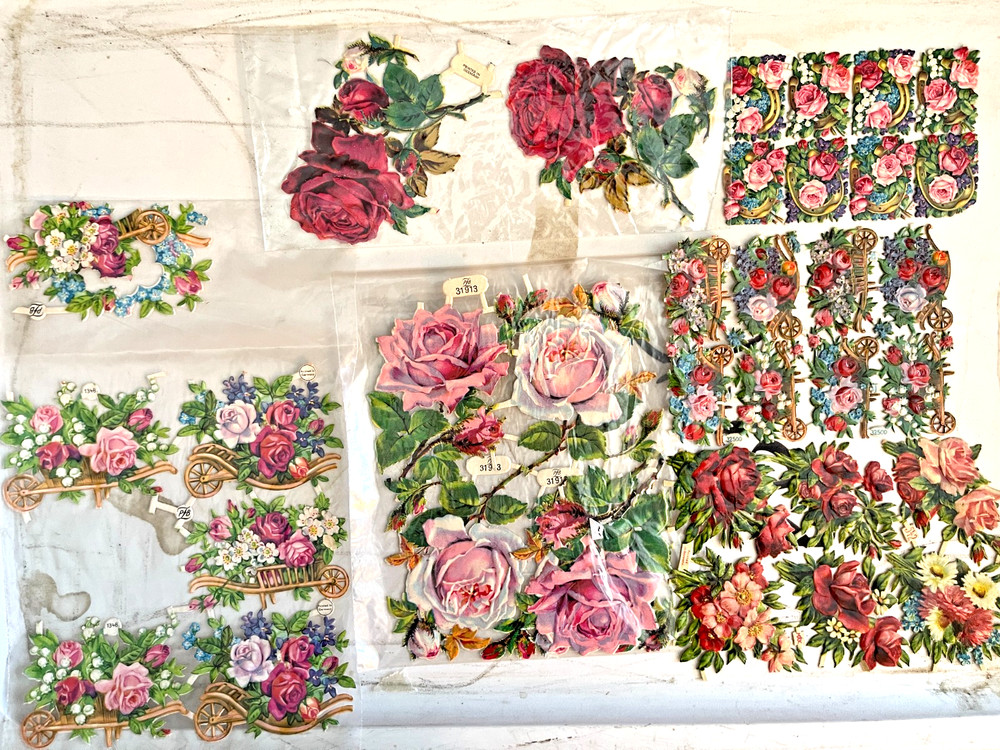 VTG VICTORIAN SCRAP PZB ENGLISH ROSES LUCKY FULL BLOWN BLOOMS EMBOSSED DIECUT