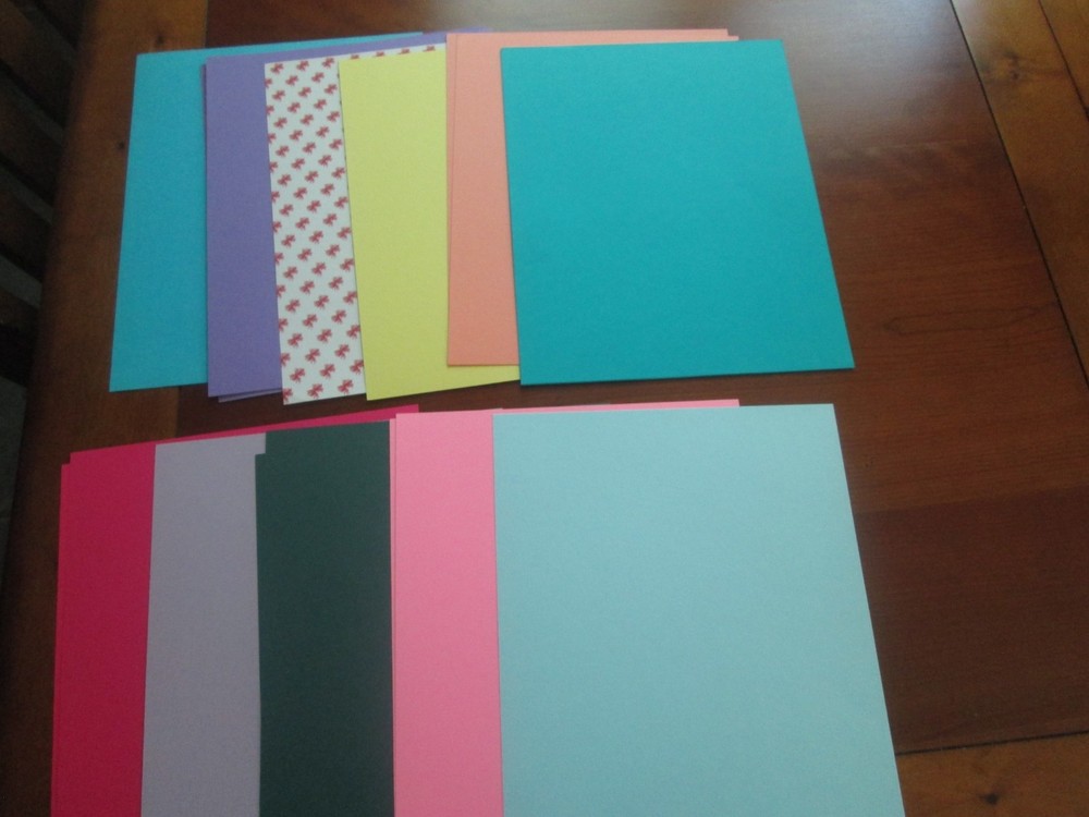 CREATIVE MEMORIES – 8 1/2 x 11 PAPER – 11 VARIOUS COLORS – 17 SHEETS – NEW