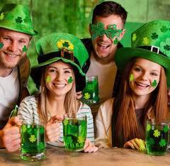 500 Pack St Patricks Day Shamrock Stickers Roll Green Glitter Clover Crafts