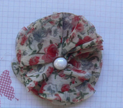 BELLE Organza Pleated RED GREY LATTE Flower Button Centre 65-70 mm Single MH NJC