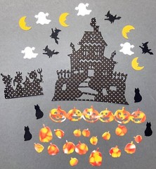 30 pc.* HAUNTED HOUSE * MINI SHAPES * PUMPKIN * WITCH MOON * HALLOWEEN DIE CUTS
