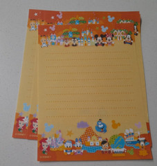 NEW TOKYO DISNEYLAND DISNEY STATIONARY SET PAPERS AND MATCHING ENVELOPES